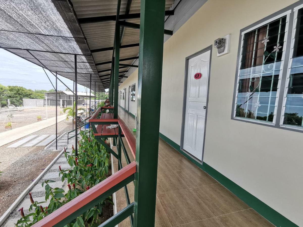 Studio di 18 m² in Appartamento con 1 bagno privato in zona Ban Luang Chom Thong Esterno foto
