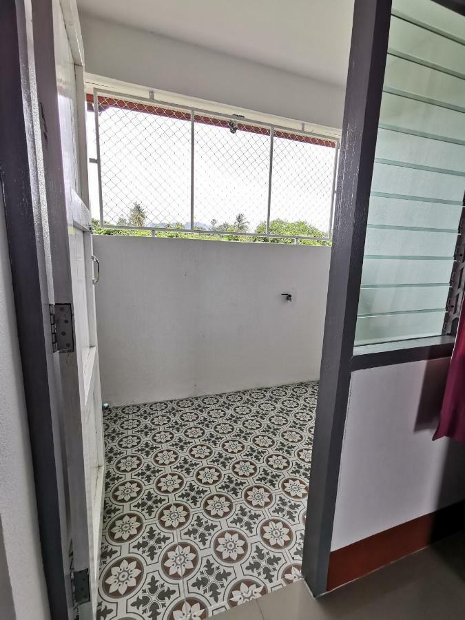 Studio di 18 m² in Appartamento con 1 bagno privato in zona Ban Luang Chom Thong Esterno foto